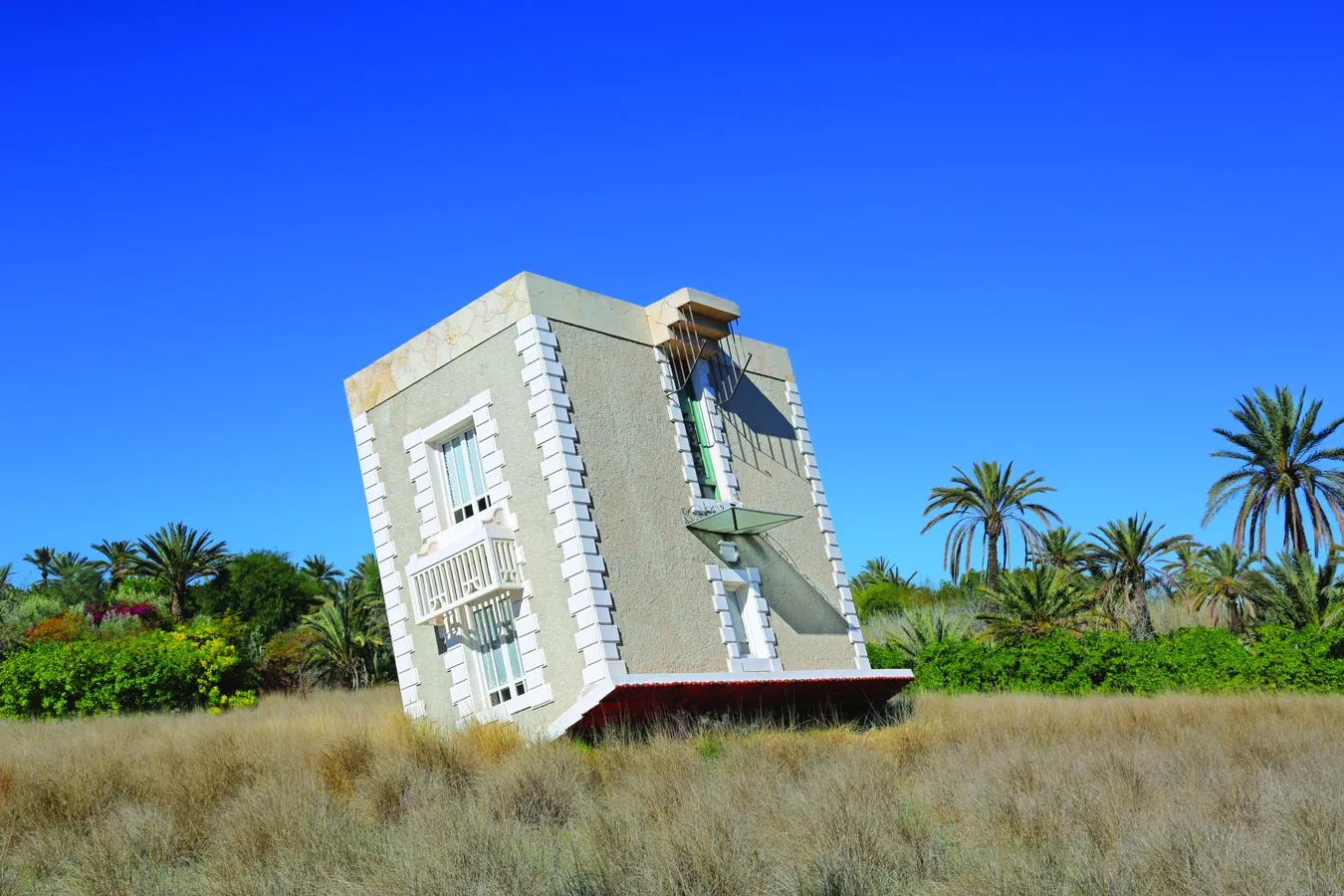 Maison Tombée du ciel-1